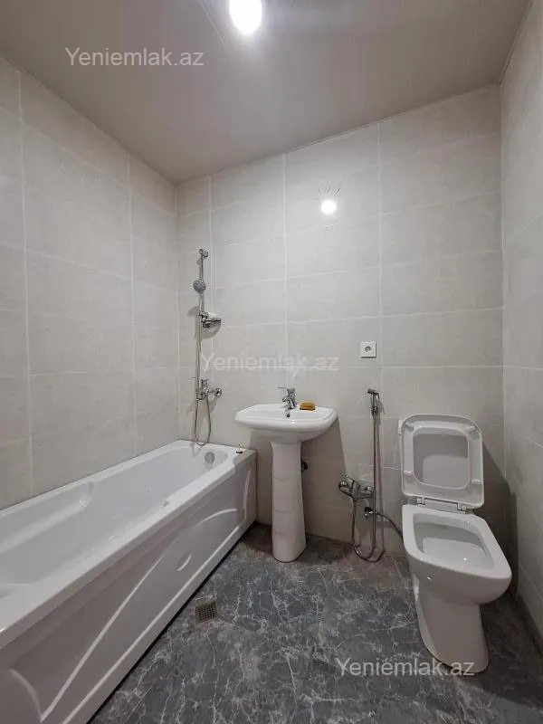 Satılır 4 otaqlı yeni tikili 107 m²