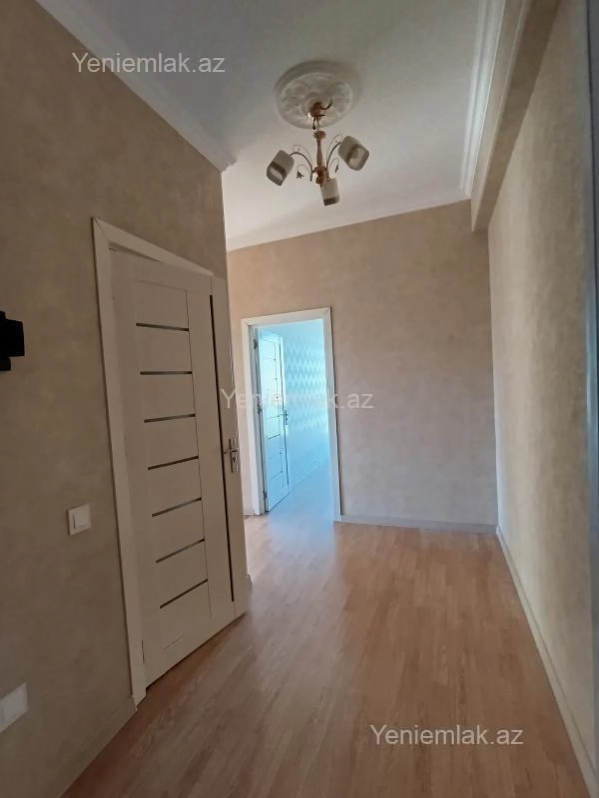 Satılır 2 otaqlı yeni tikili 61 m²