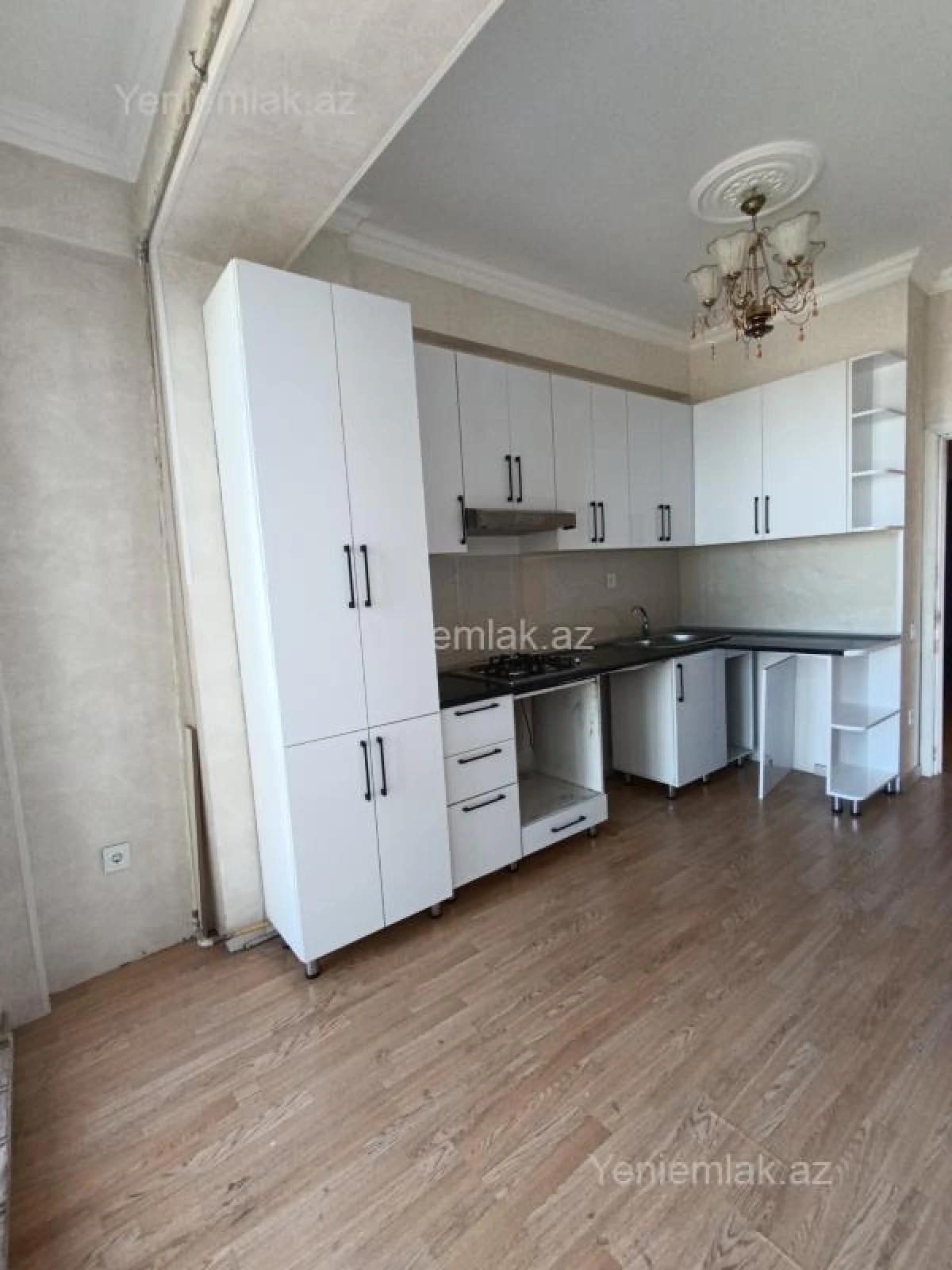 Satılır 2 otaqlı yeni tikili 61 m²
