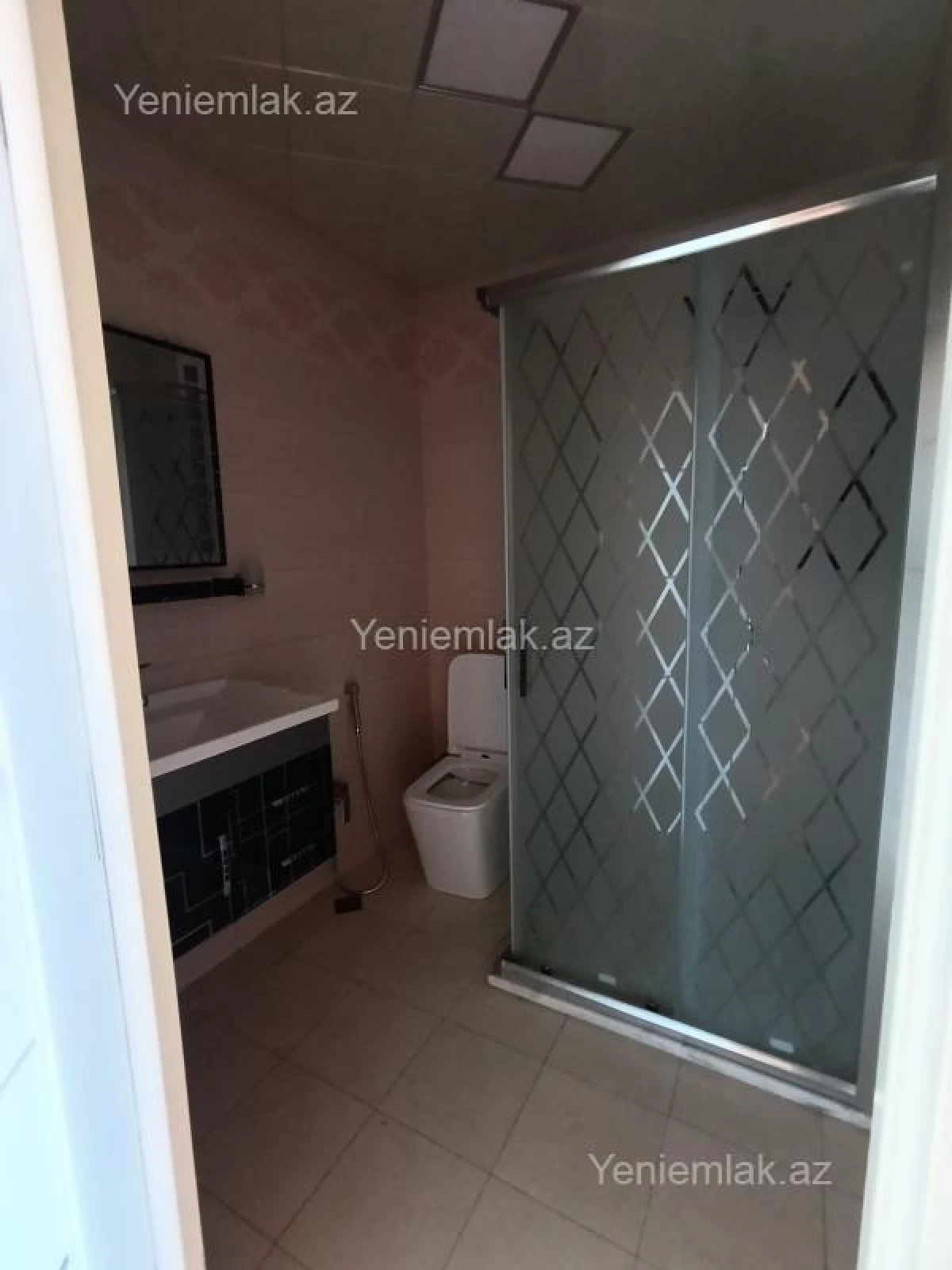 Satılır 2 otaqlı yeni tikili 61 m²