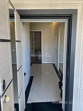 Satılır 5 otaqlı həyət evi 180 m²