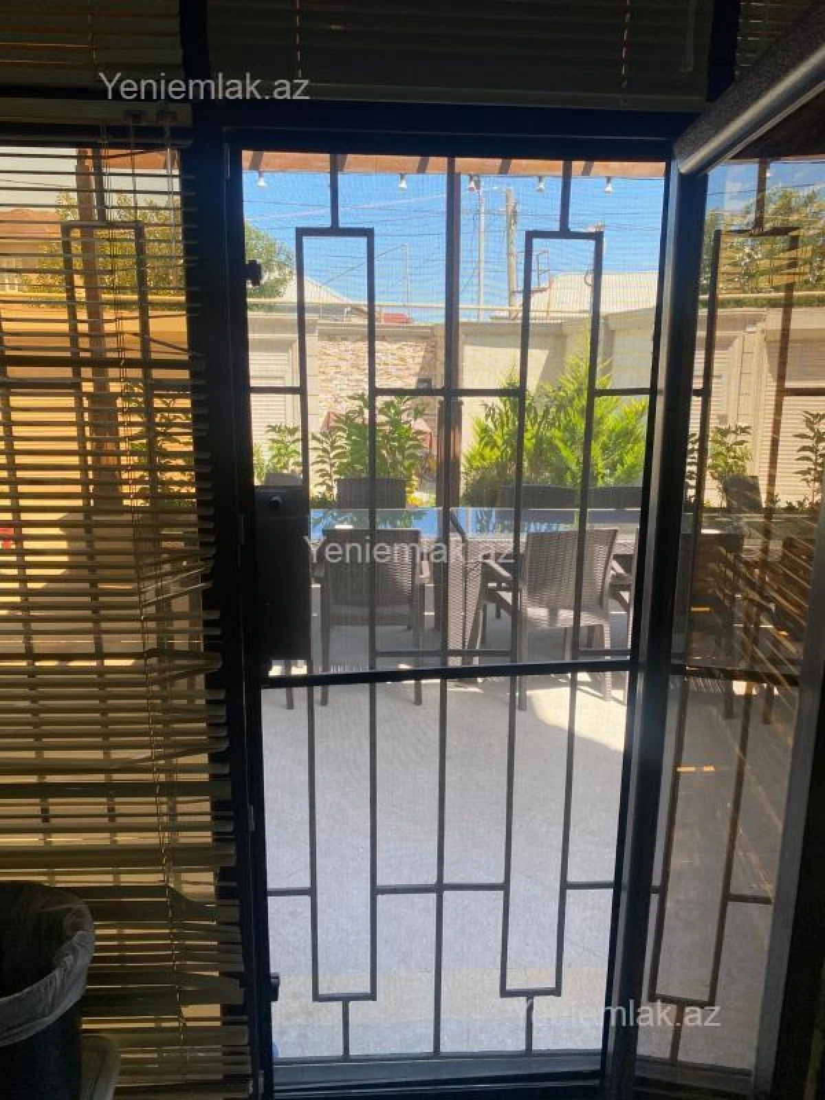 Satılır 5 otaqlı həyət evi 180 m²