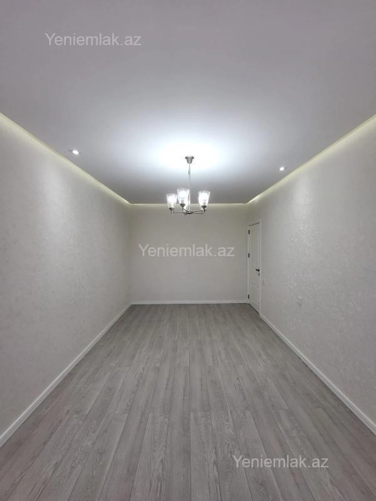 Satılır 3 otaqlı köhnə tikili 75 m²