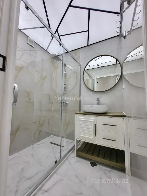 Satılır 3 otaqlı köhnə tikili 75 m²