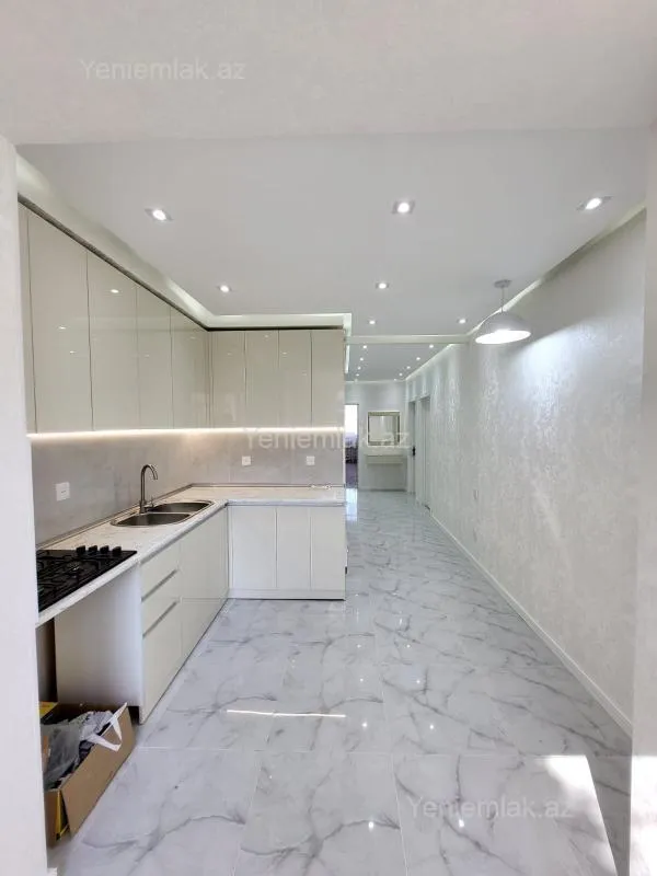 Satılır 3 otaqlı köhnə tikili 75 m²