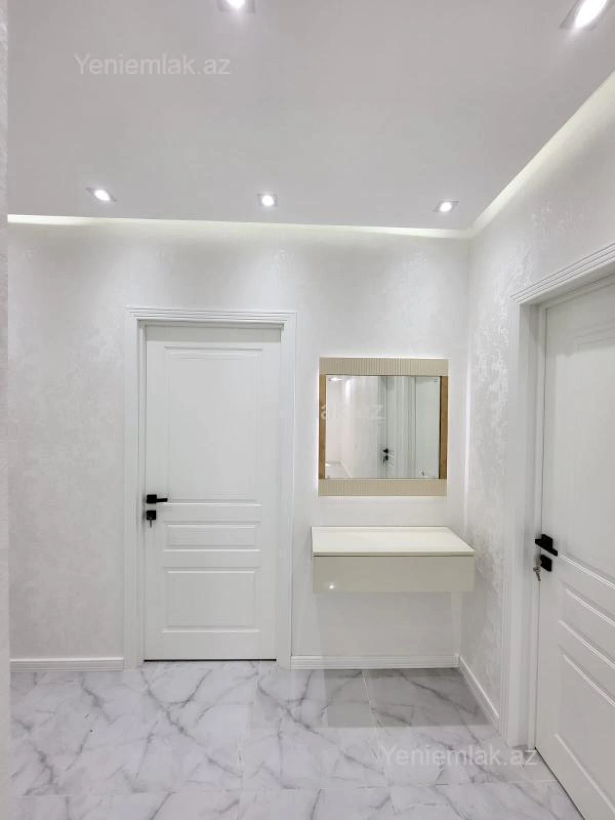 Satılır 3 otaqlı köhnə tikili 75 m²