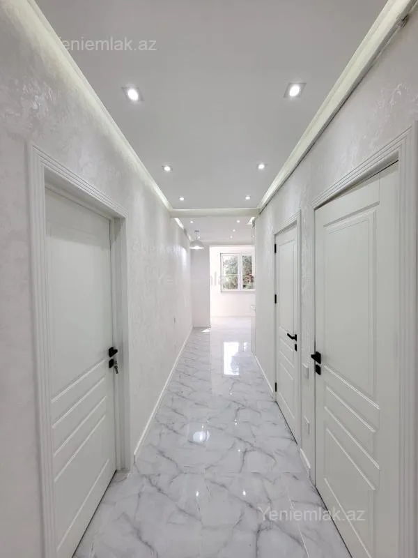 Satılır 3 otaqlı köhnə tikili 75 m²