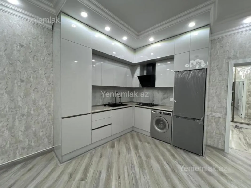 Satılır 2 otaqlı yeni tikili 70 m²