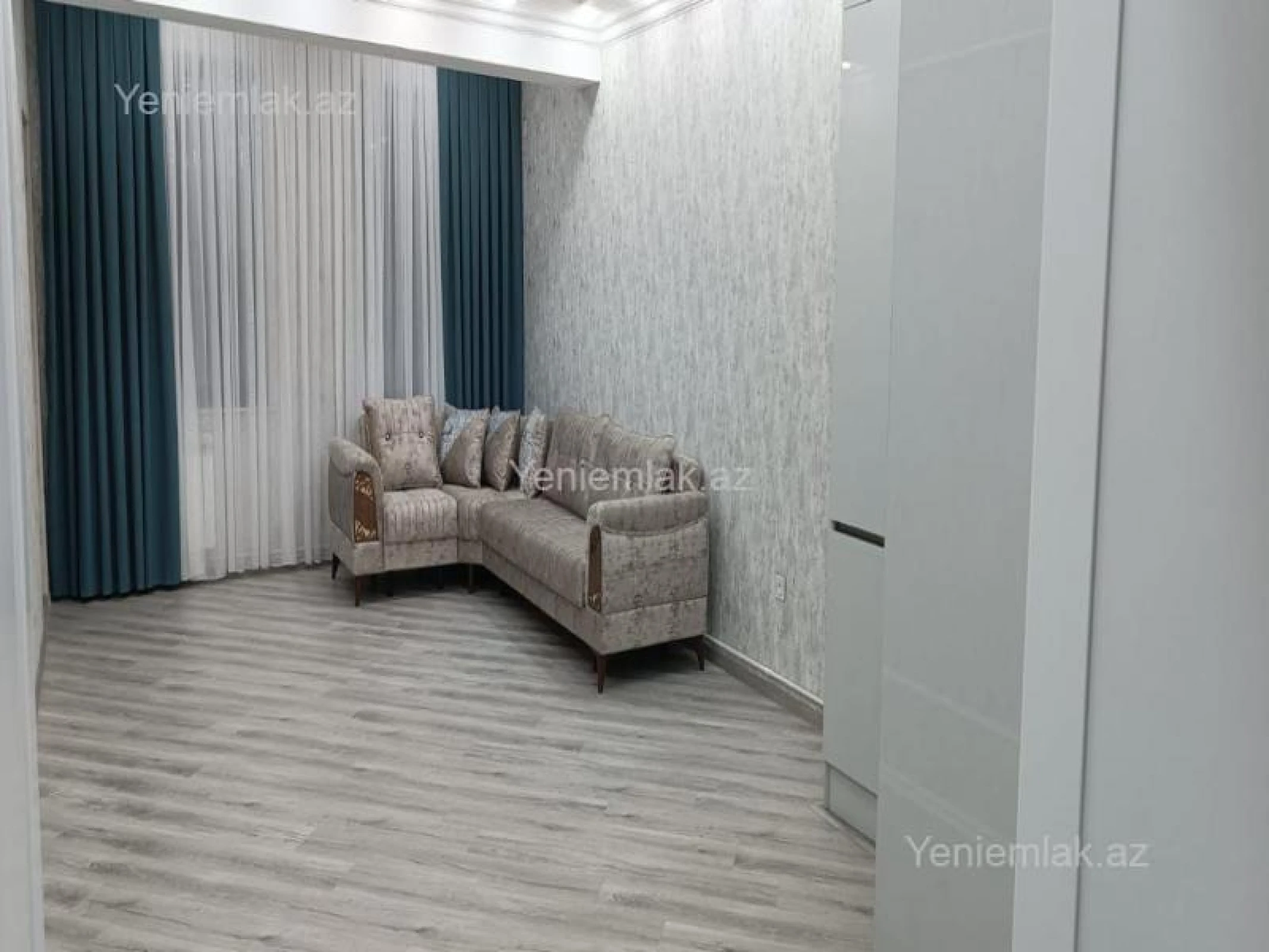Satılır 2 otaqlı yeni tikili 70 m²