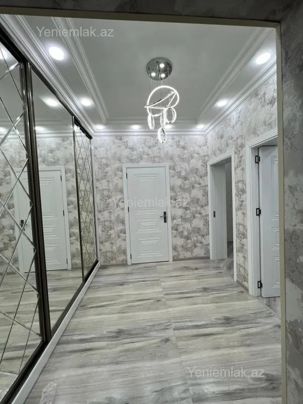 Satılır 2 otaqlı yeni tikili 70 m²