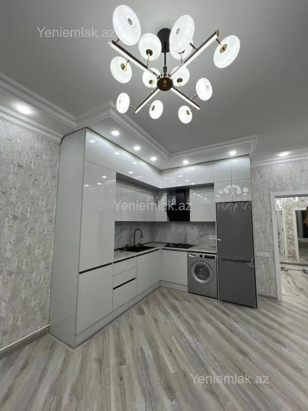 Satılır 2 otaqlı yeni tikili 70 m²