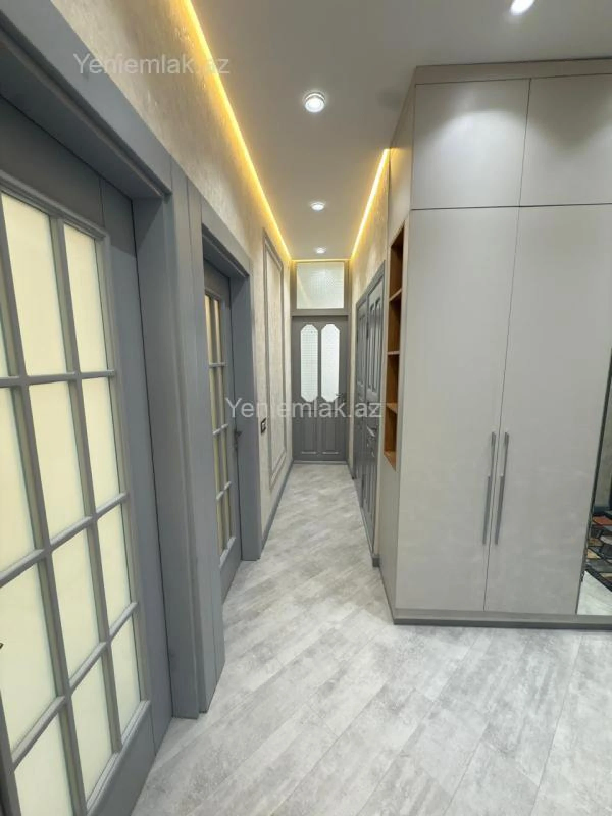 Satılır 3 otaqlı köhnə tikili 85 m²
