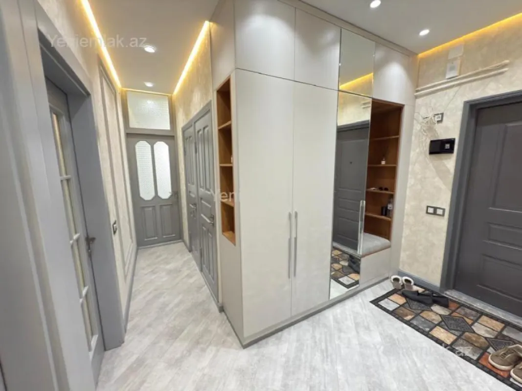 Satılır 3 otaqlı köhnə tikili 85 m²