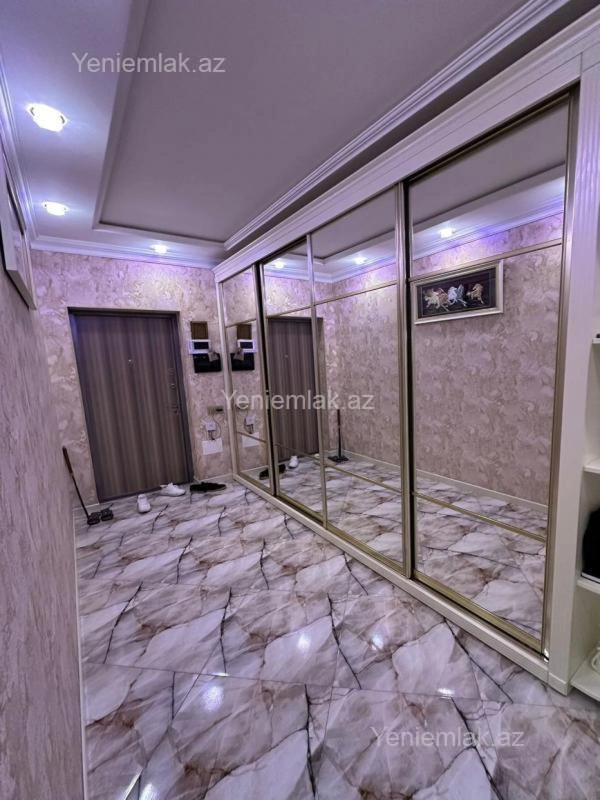 Satılır 3 otaqlı yeni tikili 97 m²