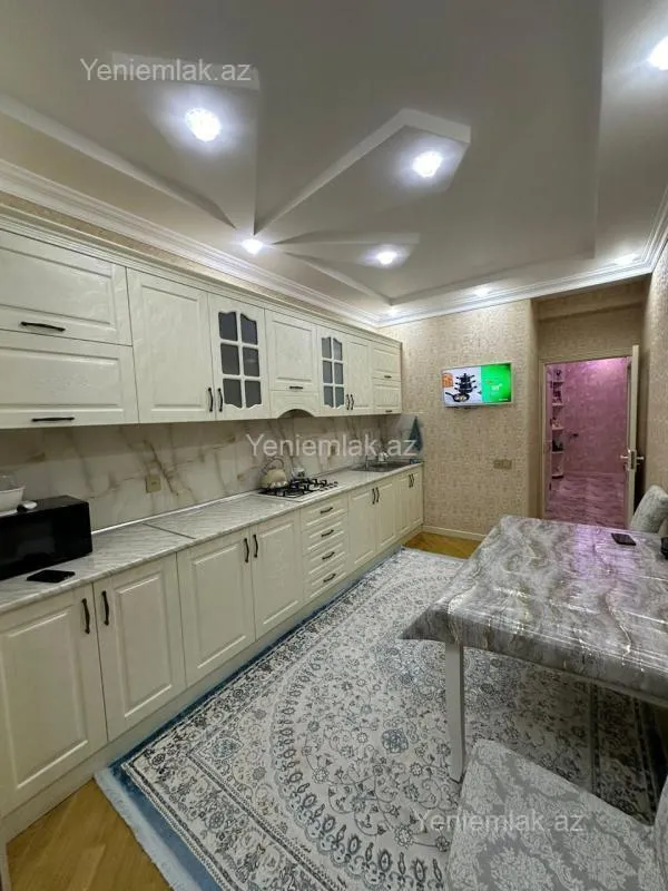 Satılır 3 otaqlı yeni tikili 97 m²