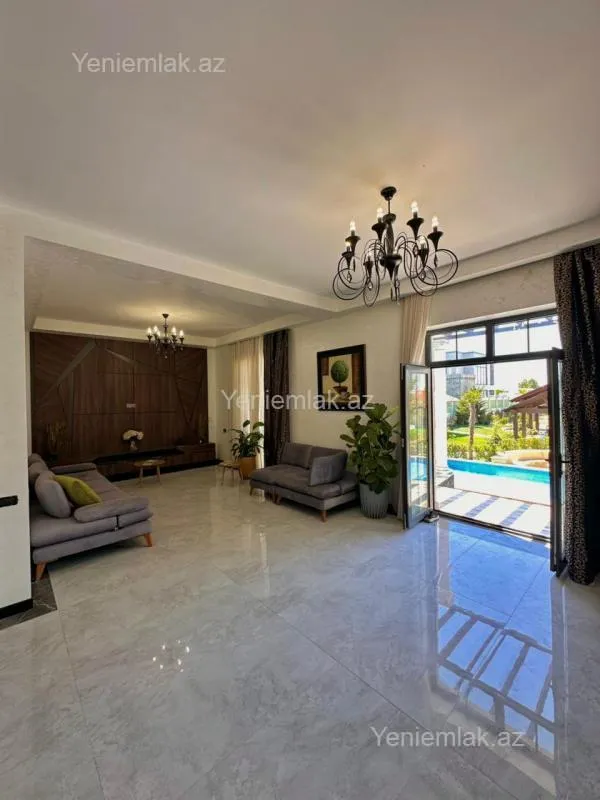 Satılır 5 otaqlı həyət evi 350 m²