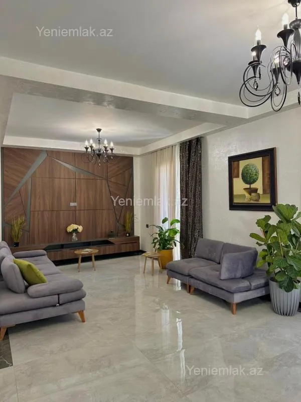 Satılır 5 otaqlı həyət evi 350 m²