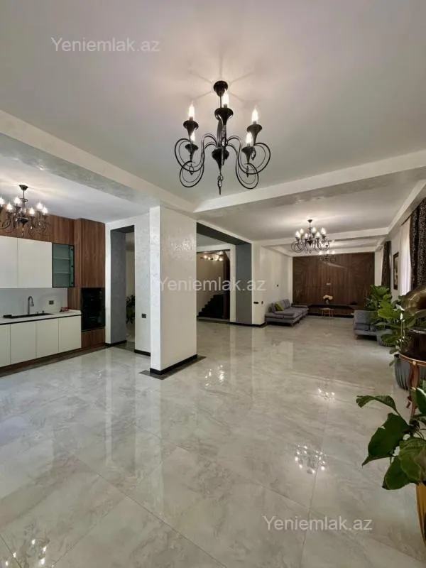 Satılır 5 otaqlı həyət evi 350 m²