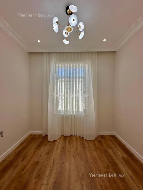 Satılır 4 otaqlı həyət evi 150 m²