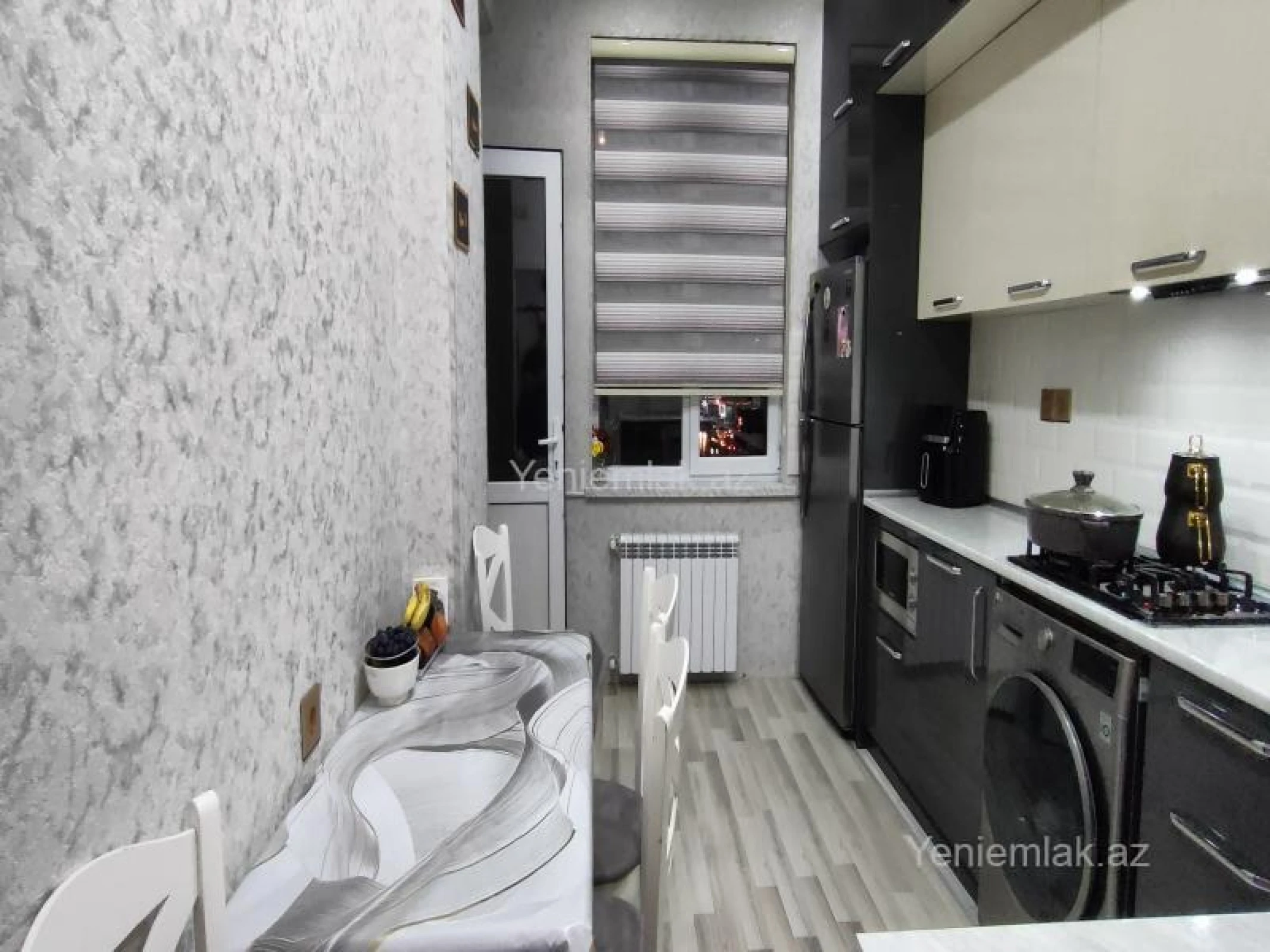 Satılır 2 otaqlı yeni tikili 76 m²