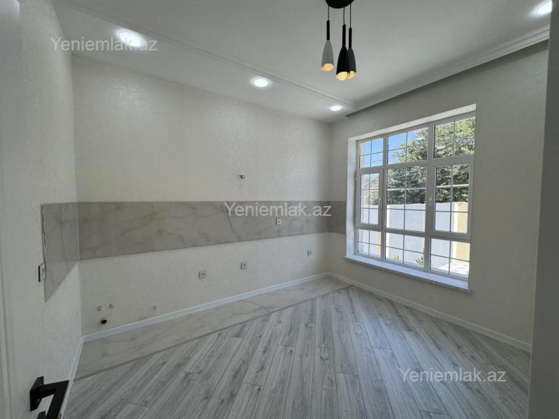 Satılır 4 otaqlı həyət evi 120 m²