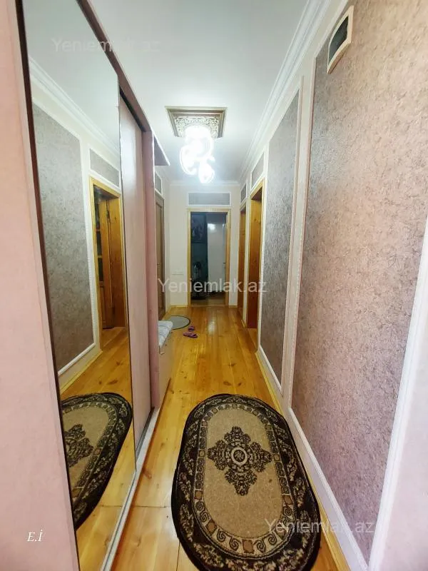 Satılır 8 otaqlı həyət evi 123 m²