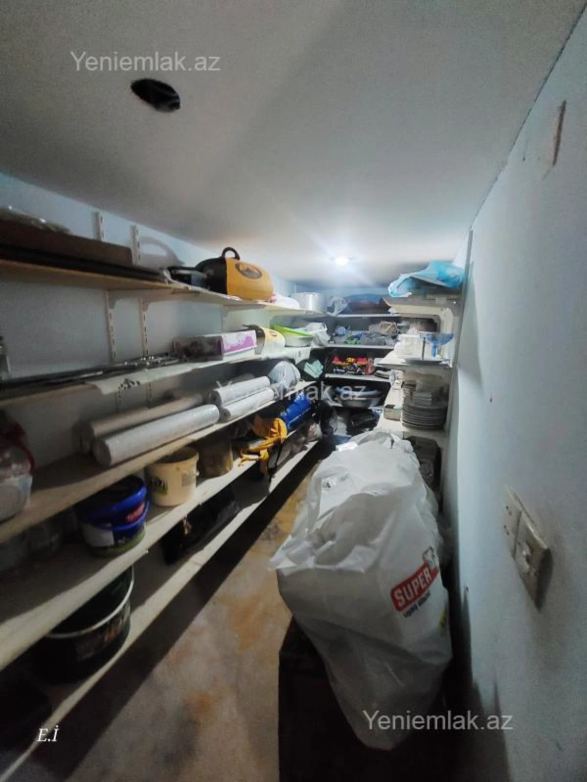 Satılır 8 otaqlı həyət evi 123 m²