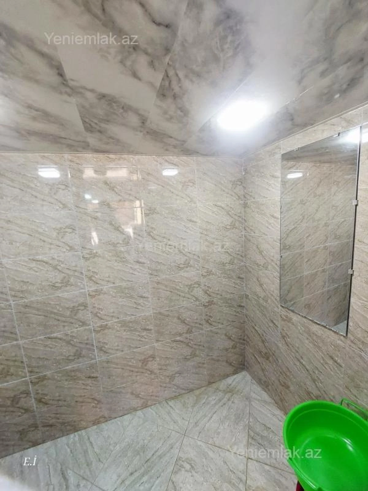 Satılır 8 otaqlı həyət evi 123 m²