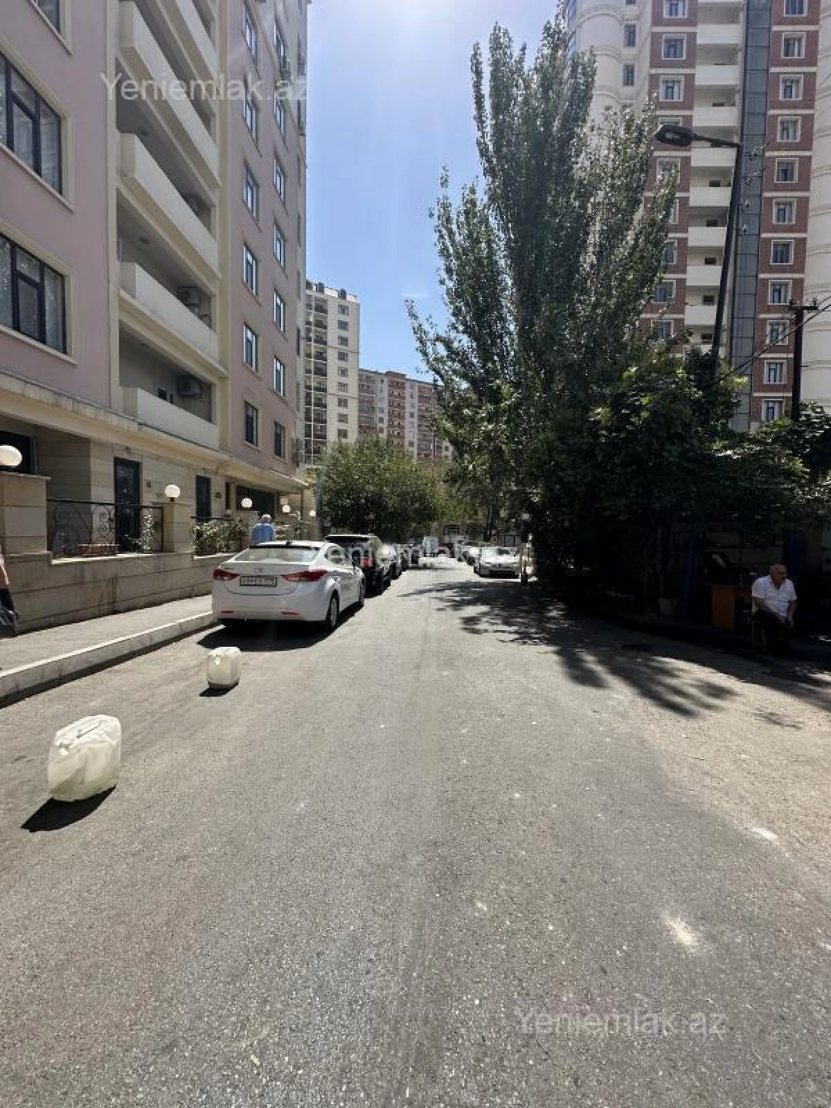 Satılır 8 otaqlı obyekt 500 m²