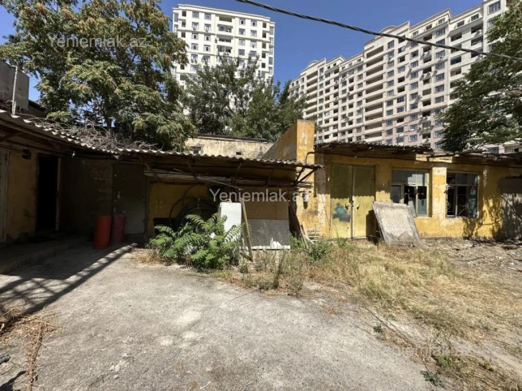 Satılır 8 otaqlı obyekt 500 m²