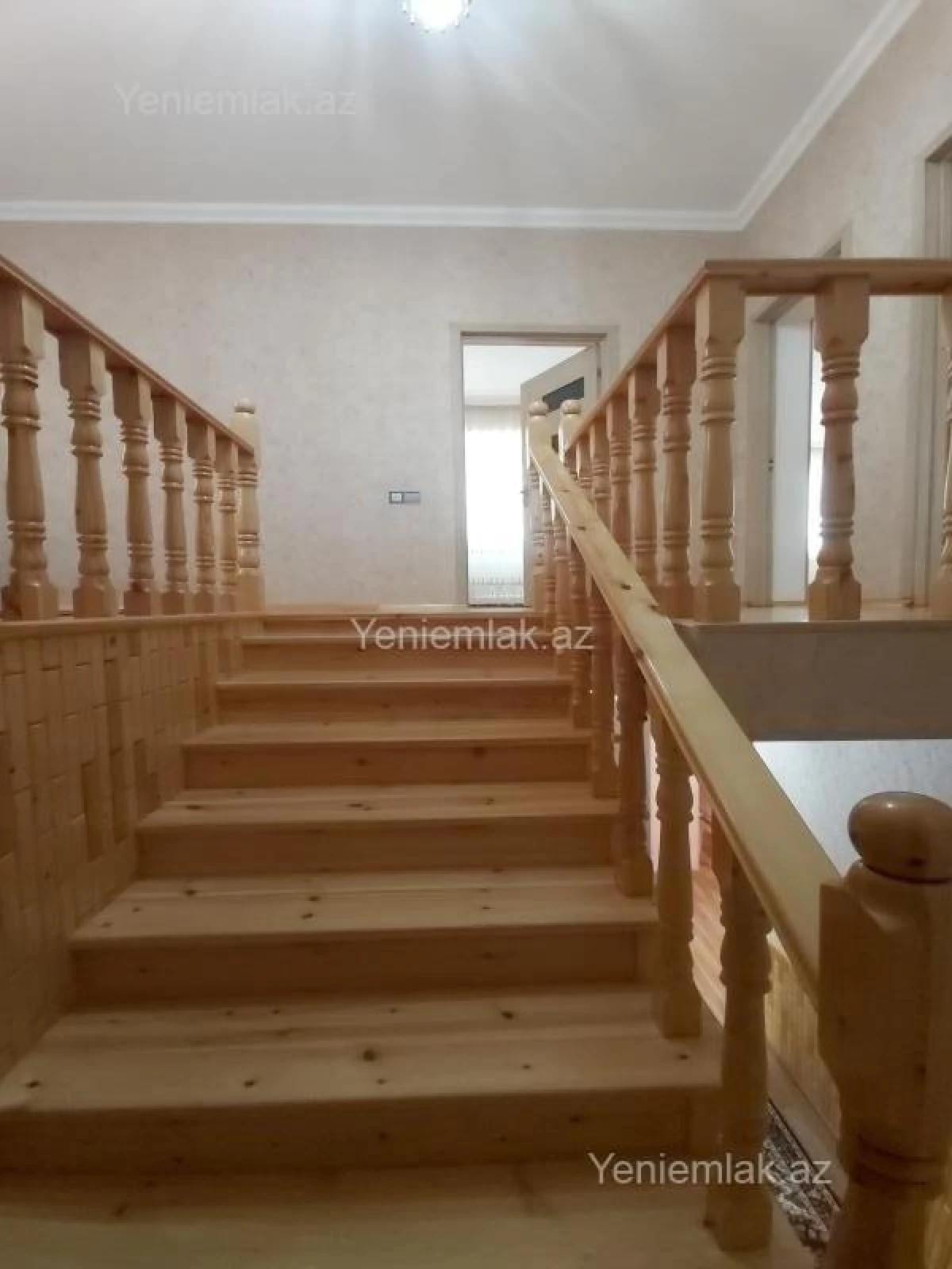 Satılır 4 otaqlı həyət evi 220 m²