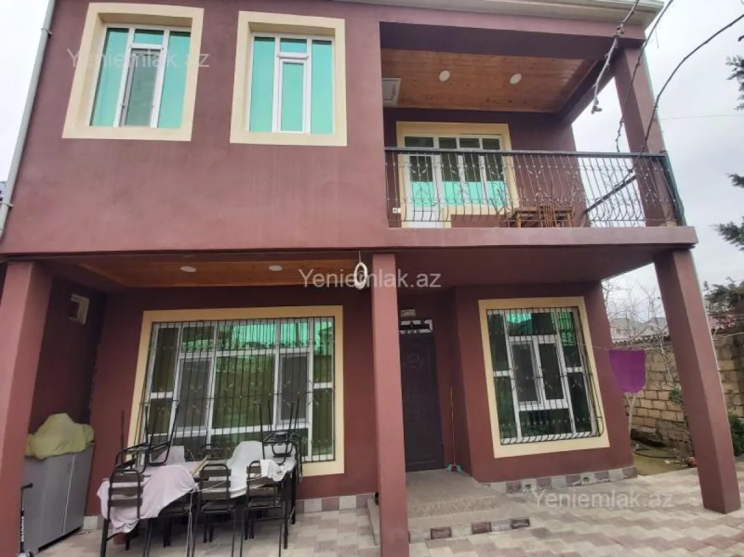 Satılır 4 otaqlı həyət evi 220 m²