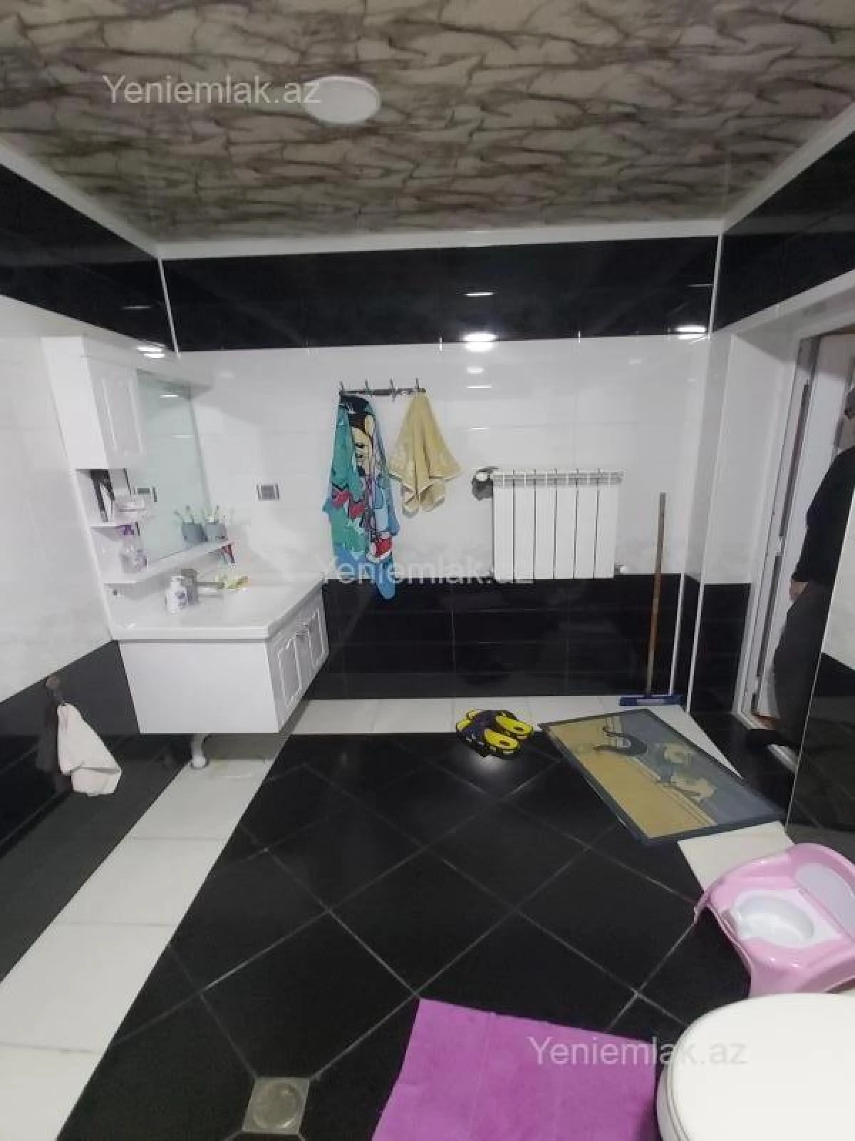 Satılır 4 otaqlı həyət evi 220 m²