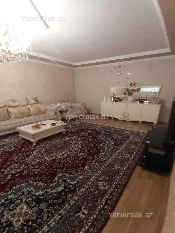 Satılır 4 otaqlı həyət evi 220 m²