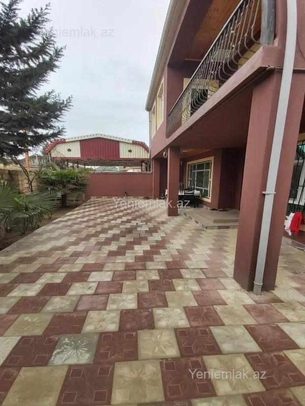 Satılır 4 otaqlı həyət evi 220 m²