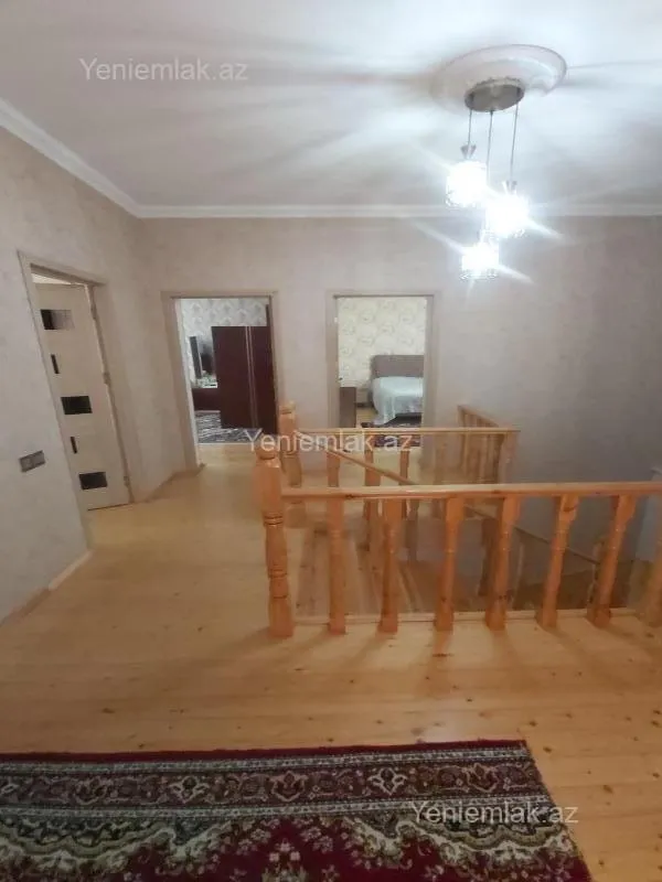 Satılır 4 otaqlı həyət evi 220 m²