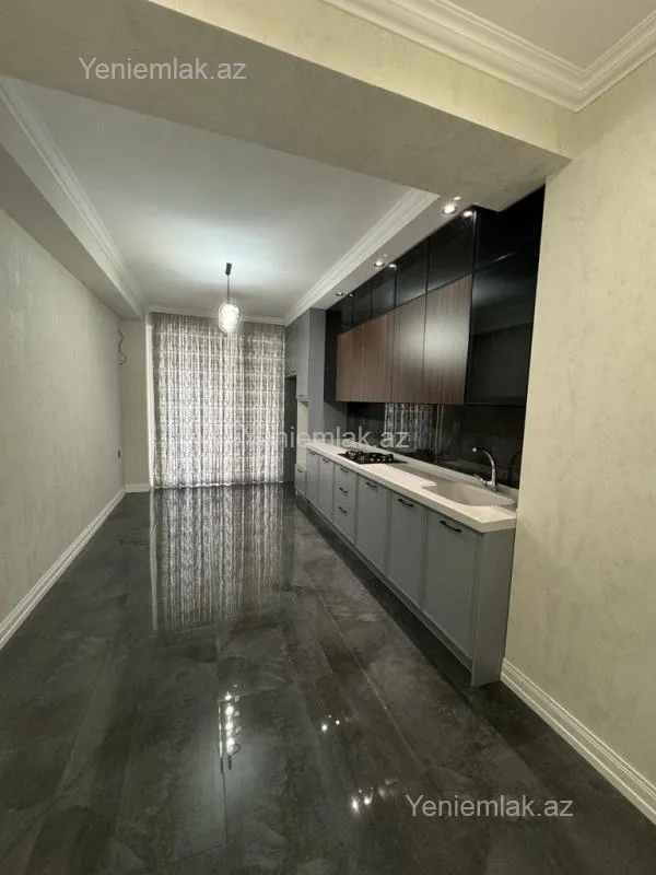 Satılır 3 otaqlı yeni tikili 140 m²