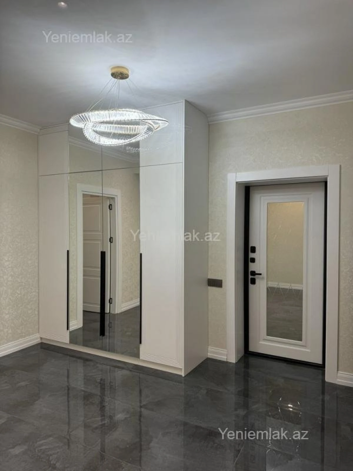 Satılır 3 otaqlı yeni tikili 140 m²