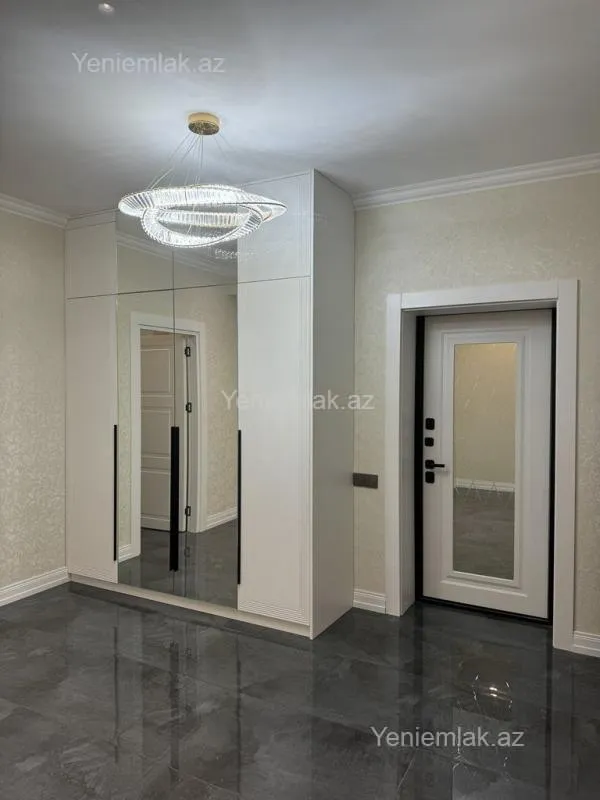 Satılır 3 otaqlı yeni tikili 140 m²