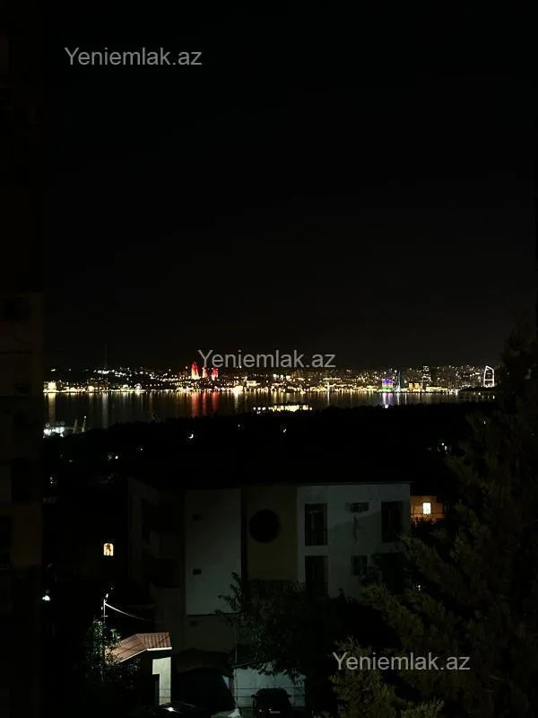 Satılır 4 otaqlı köhnə tikili 110 m²