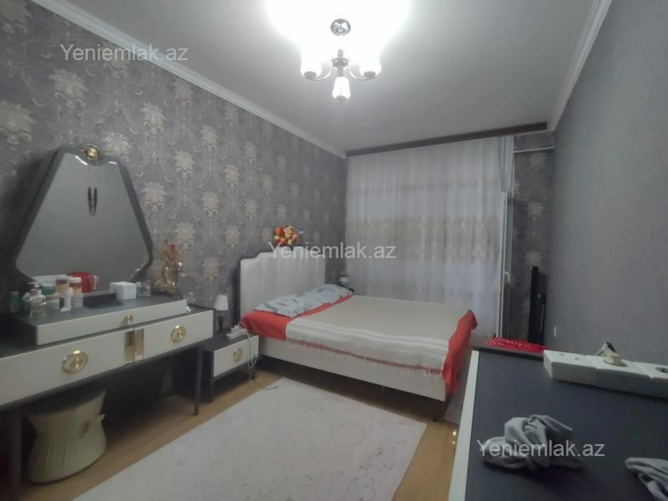 Satılır 2 otaqlı yeni tikili 82 m²