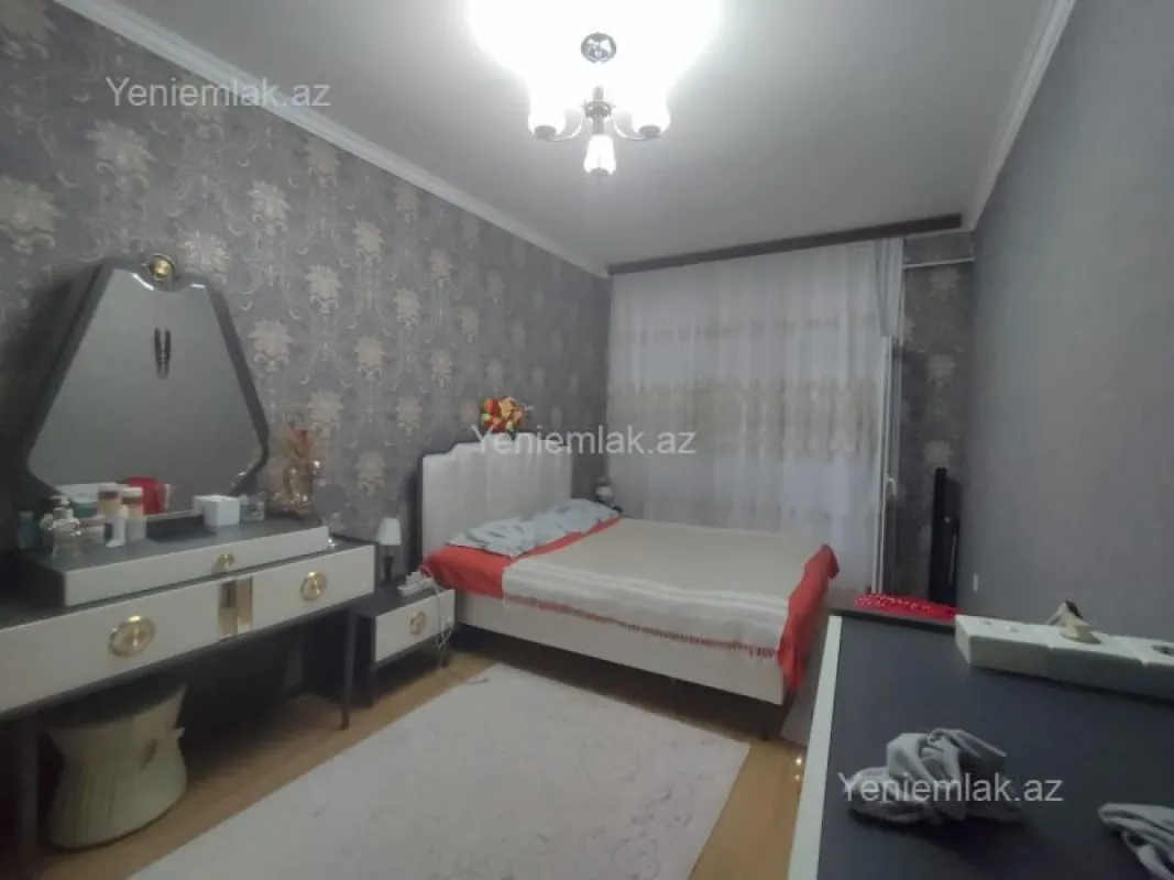 Satılır 2 otaqlı yeni tikili 82 m²