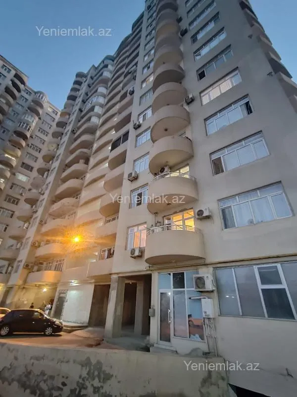 Satılır 2 otaqlı yeni tikili 82 m²