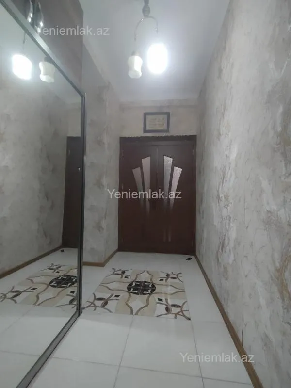 Satılır 2 otaqlı yeni tikili 82 m²