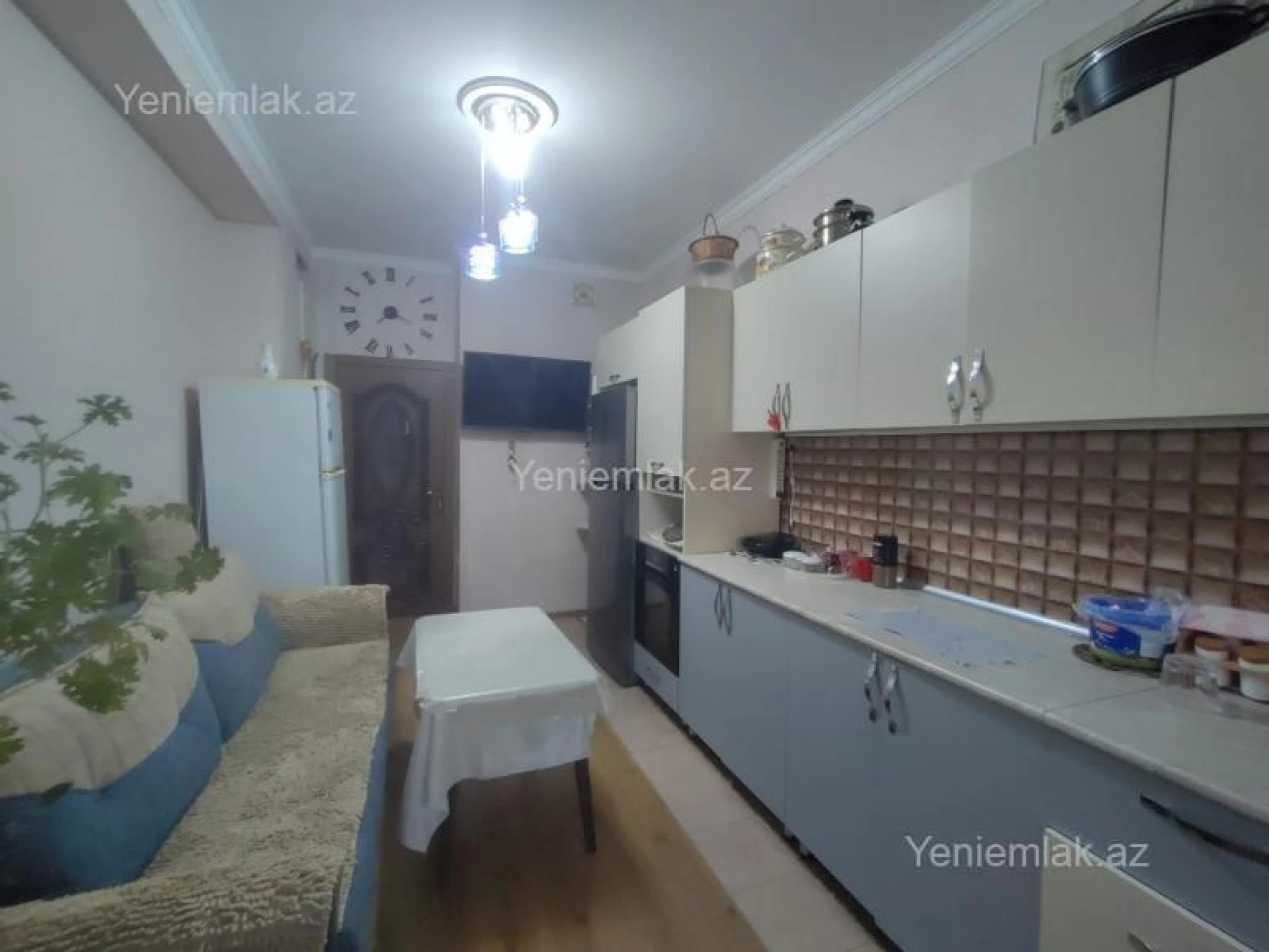 Satılır 2 otaqlı yeni tikili 82 m²