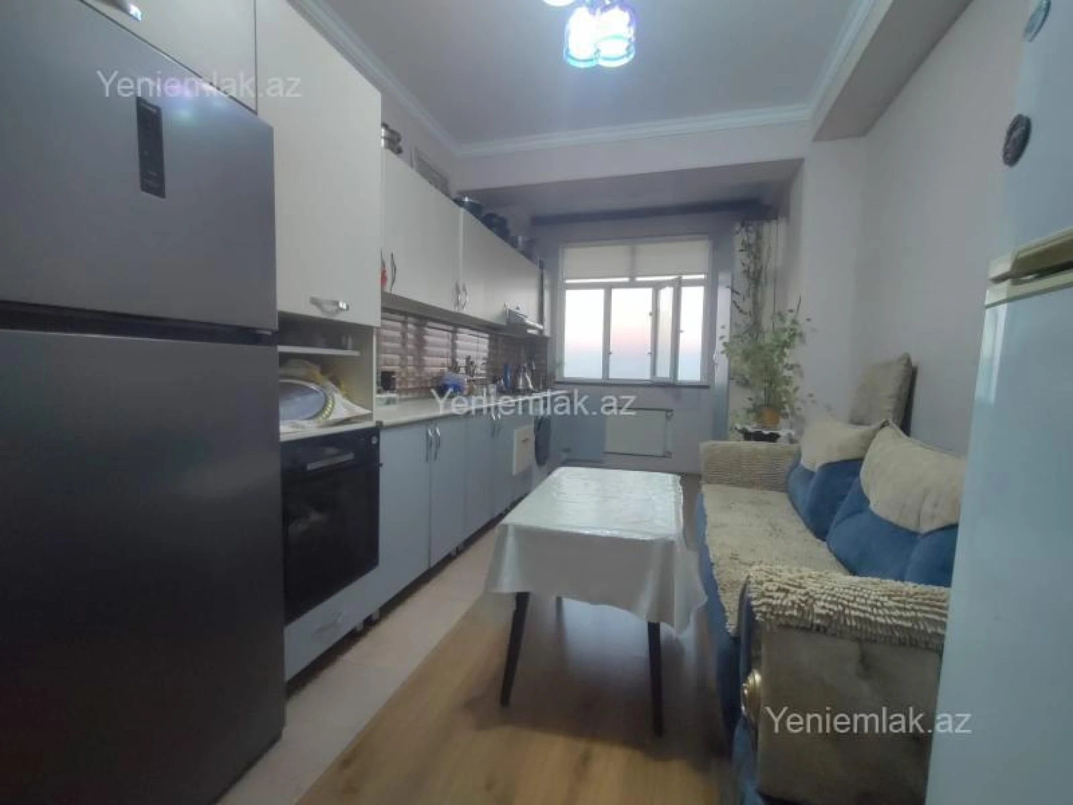 Satılır 2 otaqlı yeni tikili 82 m²