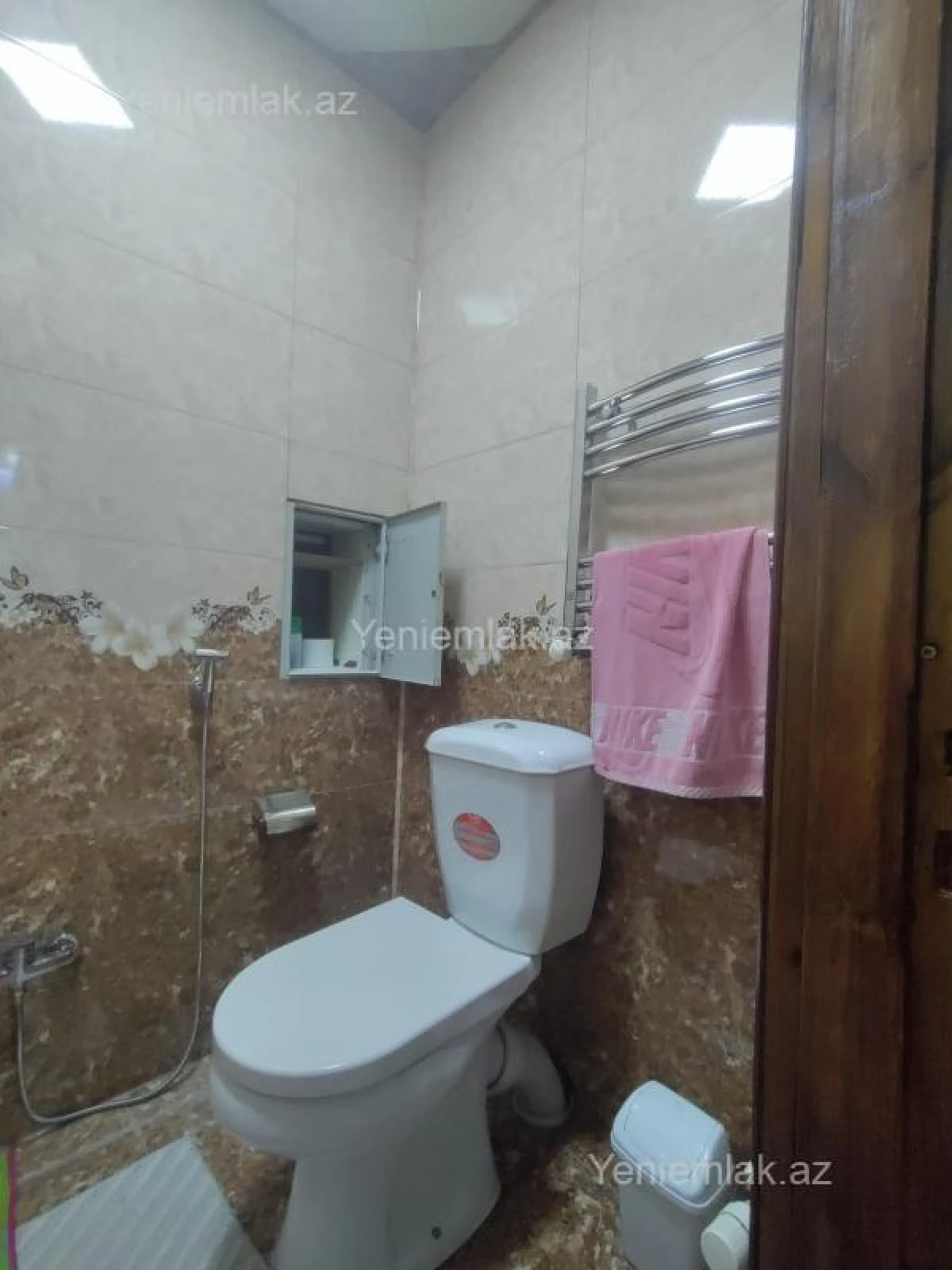 Satılır 2 otaqlı yeni tikili 82 m²