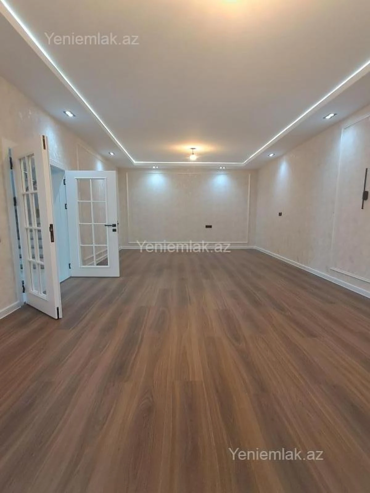 Satılır 5 otaqlı həyət evi 180 m²
