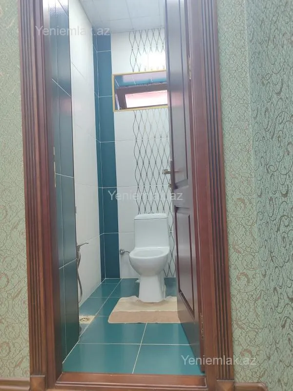Satılır 5 otaqlı həyət evi 200 m²