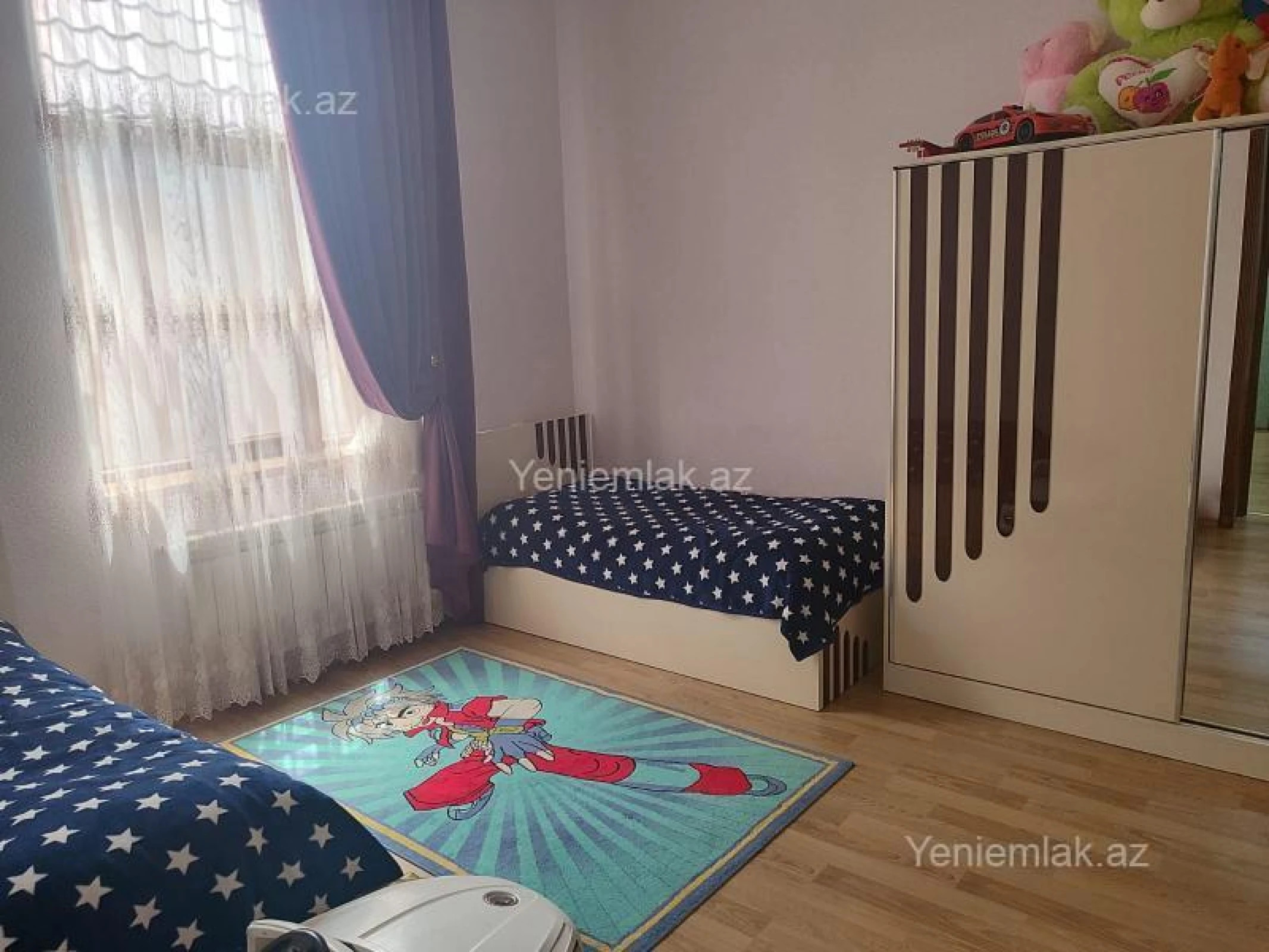 Satılır 5 otaqlı həyət evi 200 m²